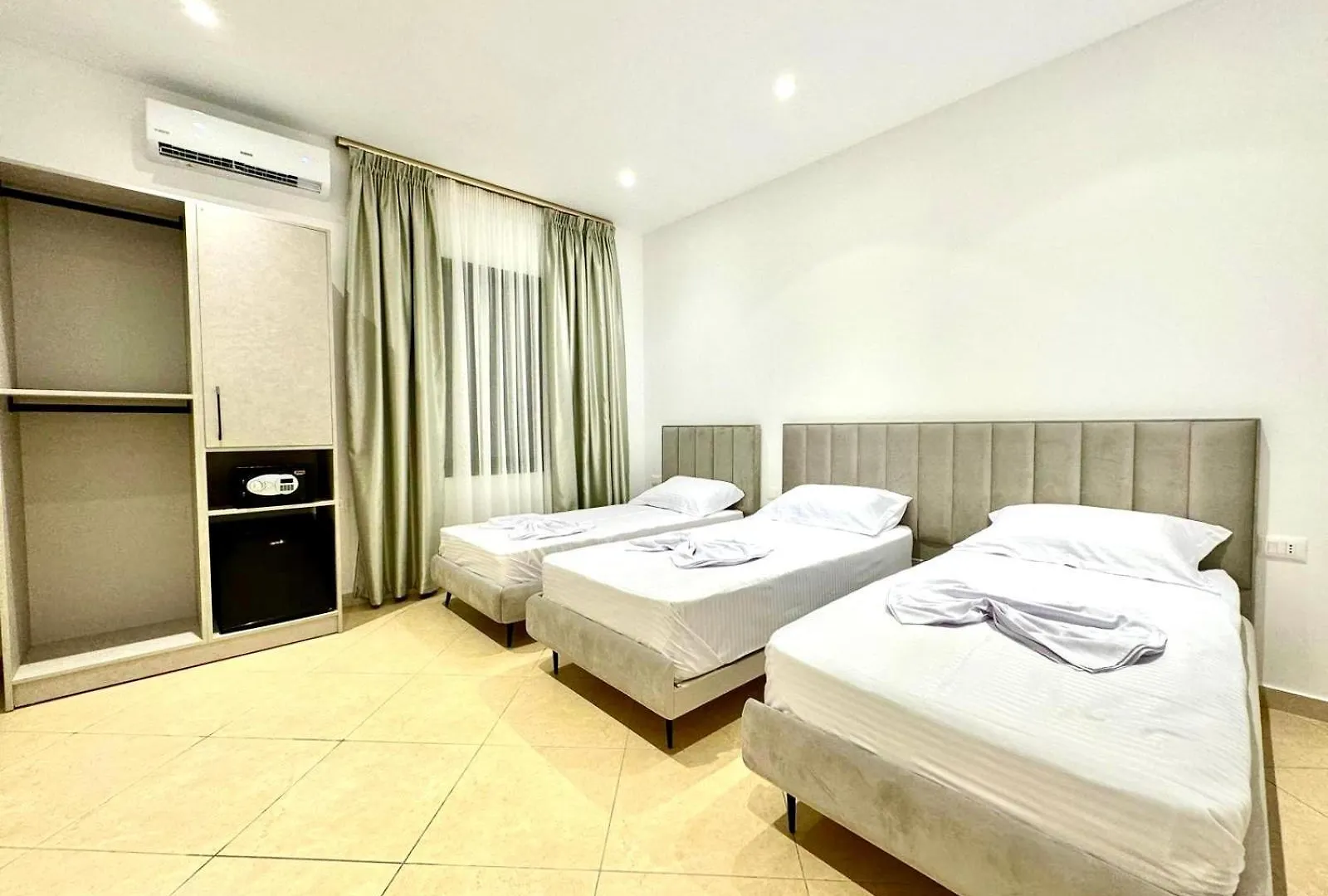 Hotel Balili Vlorë 0*,